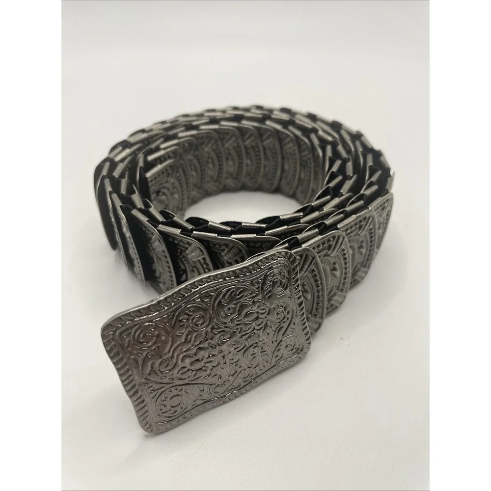 Vintage 1990s Silver Tone Shingled Embossed Metal Stretch Belt 34-43 inch